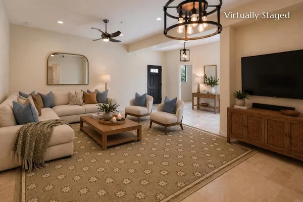 $1,525,000 | 2230 Calle Dos Lomas, Fallbrook, CA 92028
