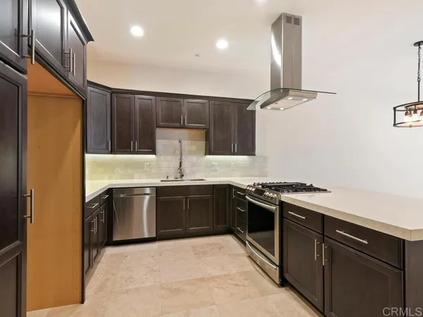 $1,525,000 | 2230 Calle Dos Lomas, Fallbrook, CA 92028