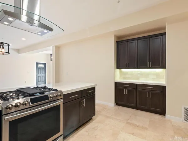 $1,525,000 | 2230 Calle Dos Lomas, Fallbrook, CA 92028