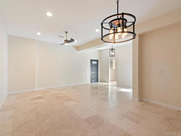 $1,525,000 | 2230 Calle Dos Lomas, Fallbrook, CA 92028