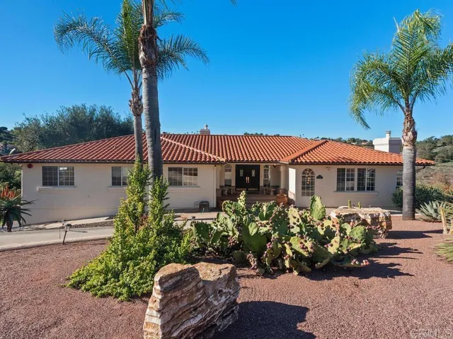 $1,745,625 | 2230 Calle Dos Lomas, Fallbrook, CA 92028