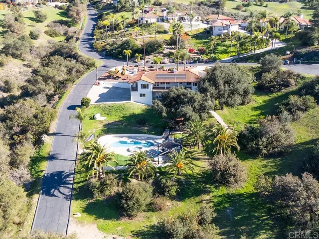 $1,593,925 | 2230 Calle Dos Lomas, Fallbrook, CA 92028