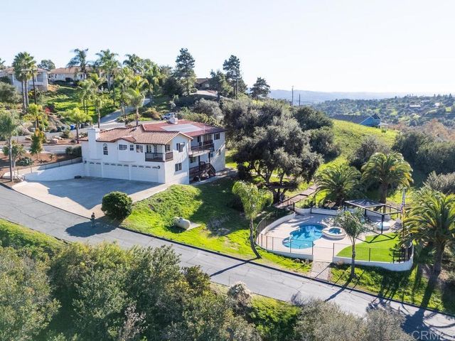 $1,745,625 | 2230 Calle Dos Lomas, Fallbrook, CA 92028