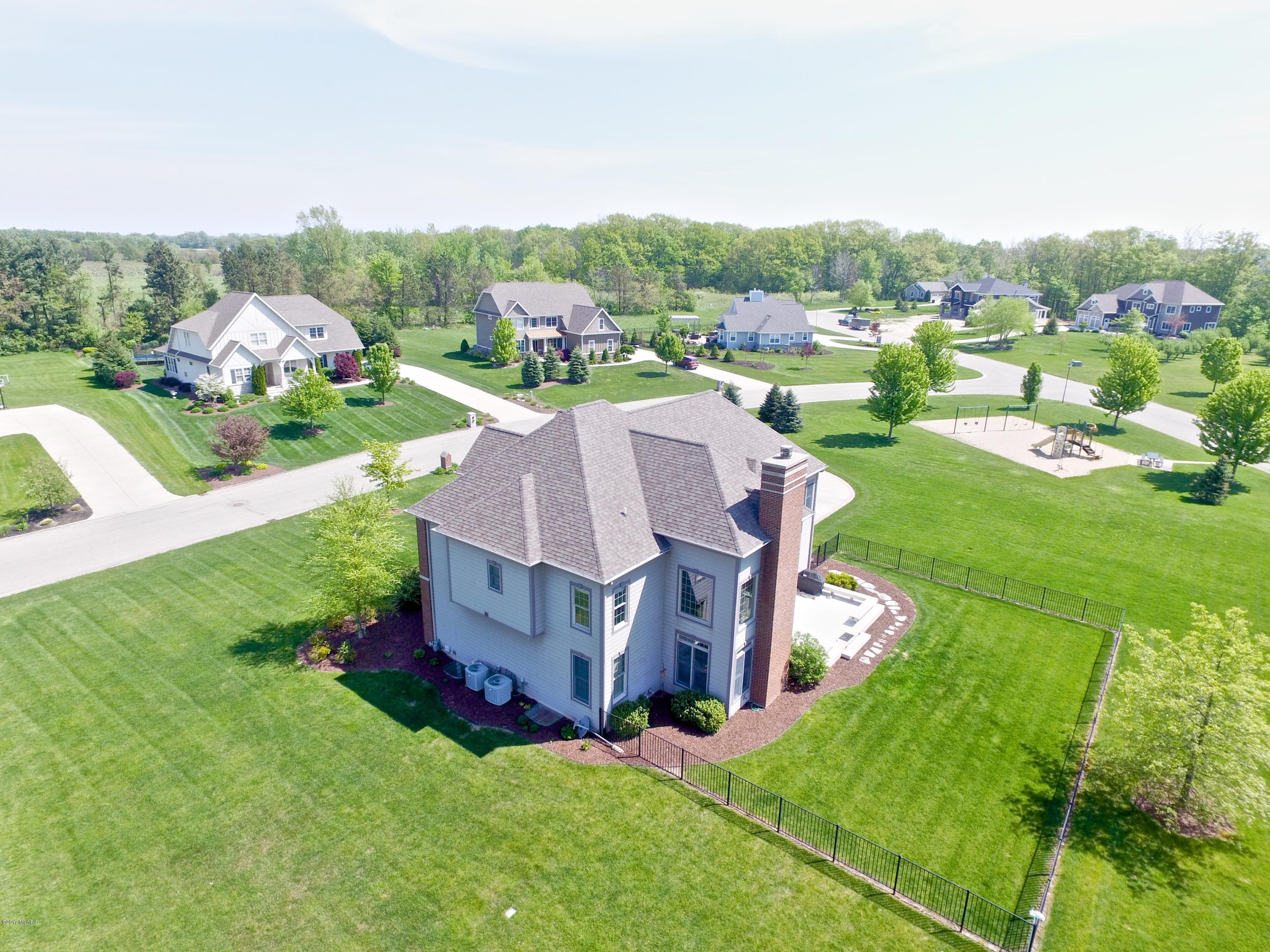 1836 Fox Ridge Trail St. Joseph, MI 49085 - Photo 8 of 51 DJI_0107