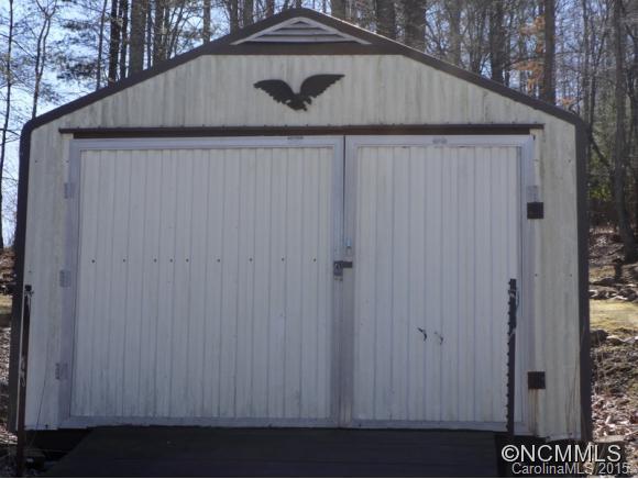 236 Pitman Road Bakersville, NC 28705 - Photo 13 of 24 Gallery Image 13