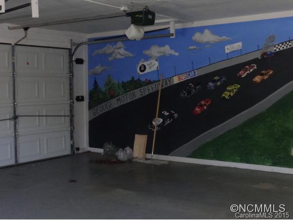 236 Pitman Road Bakersville, NC 28705 - Photo 20 of 24 Gallery Image 20