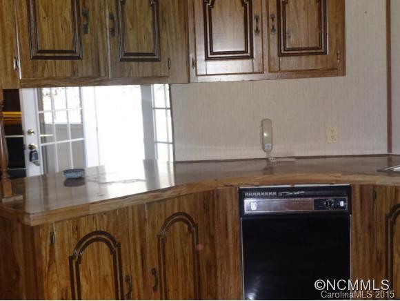 236 Pitman Road Bakersville, NC 28705 - Photo 5 of 24 Gallery Image 5