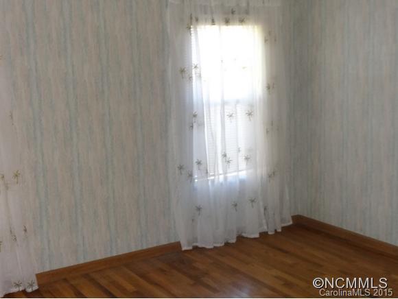 236 Pitman Road Bakersville, NC 28705 - Photo 6 of 24 Gallery Image 6