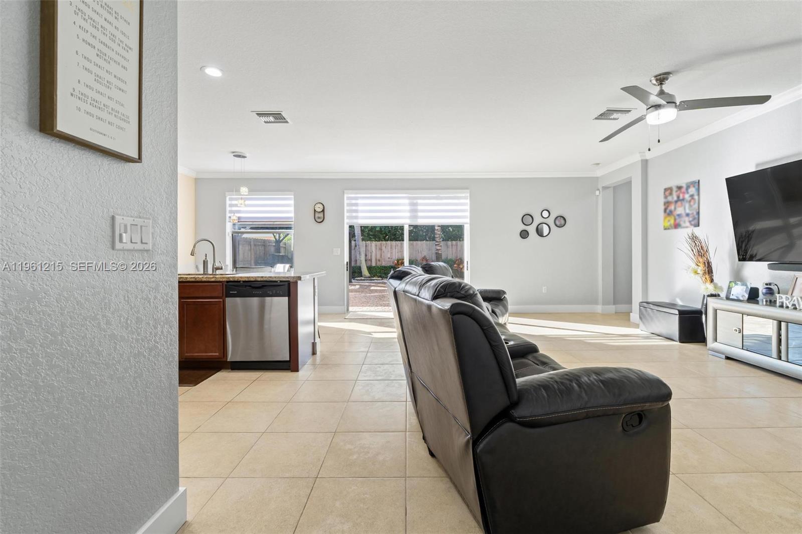 4182 Northeast 20th Street Homestead, FL 33033 - Photo 11 of 54