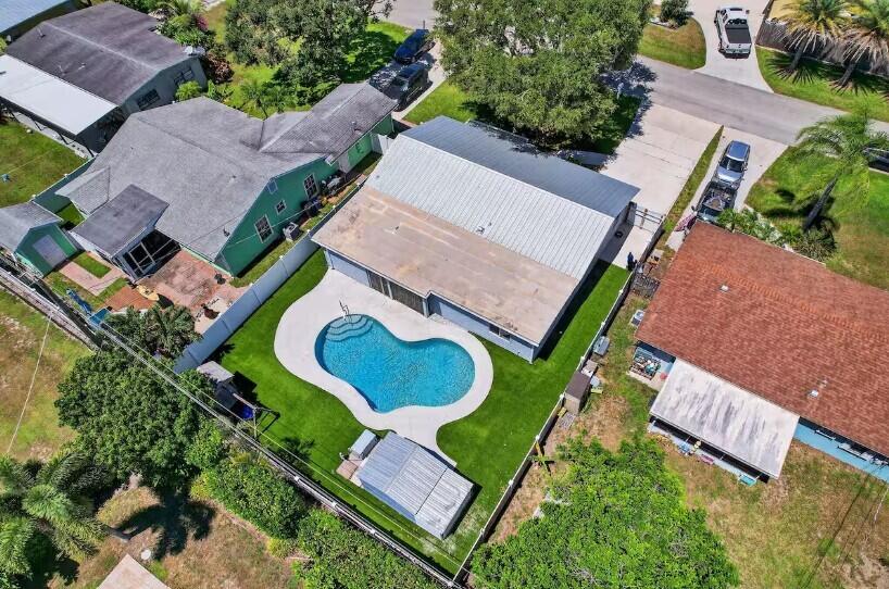 516 East Whitney Drive Jupiter, FL 33458 - Photo 39 of 47 an aerial view of a house