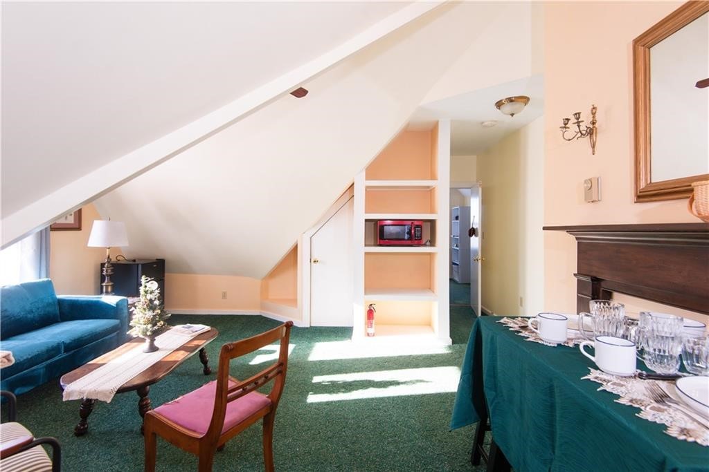 54 Malbone Road, Unit 1 Newport, RI 02840 - Photo 7 of 16