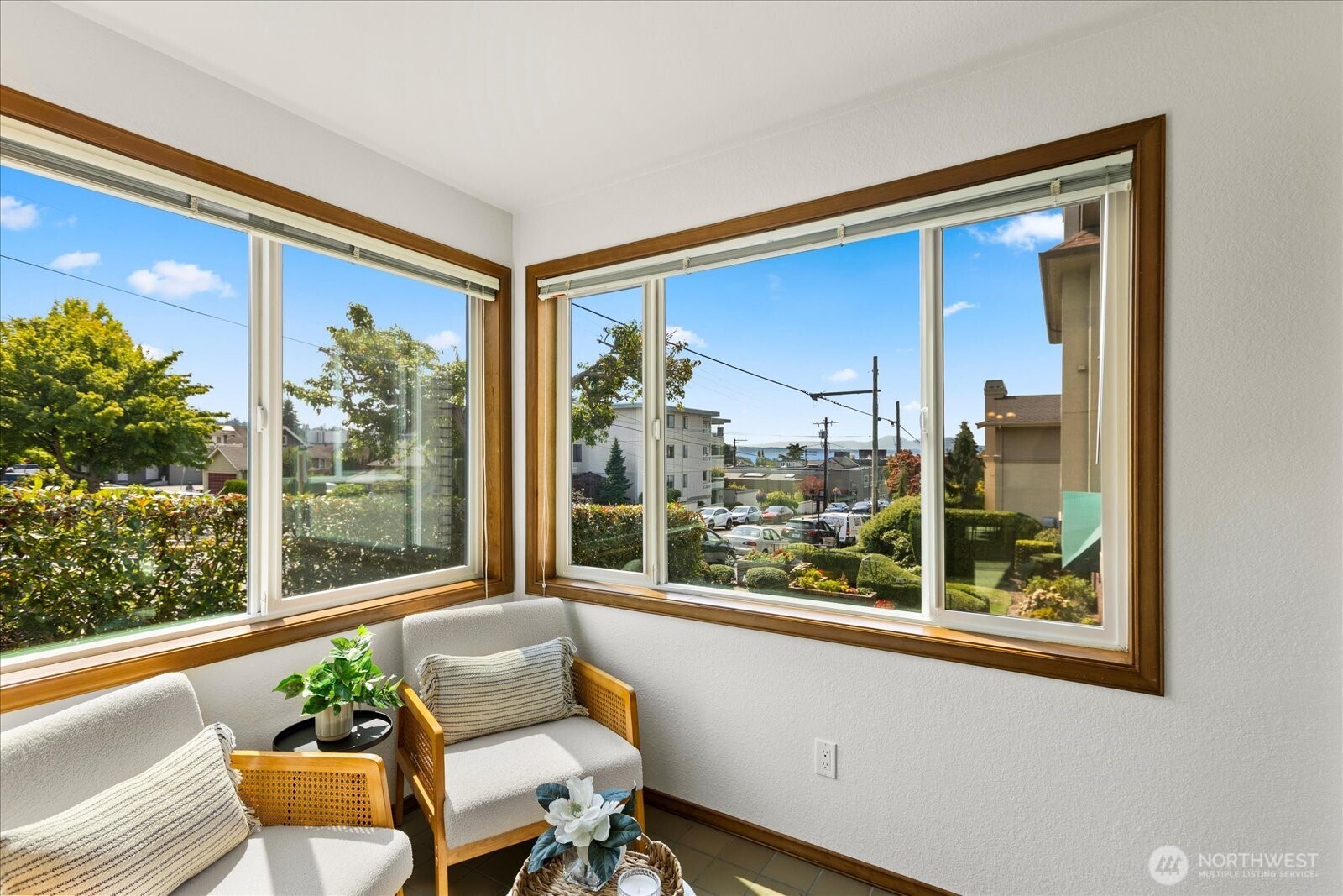 633 Main Street, Unit 104 Edmonds, WA 98020 - Photo 8 of 32 Gallery Image 8