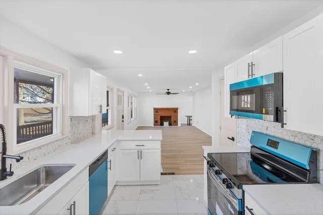 $245,000 | 1223 West 32nd Street, Independence, MO 64055