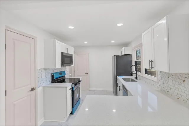 $245,000 | 1223 West 32nd Street, Independence, MO 64055