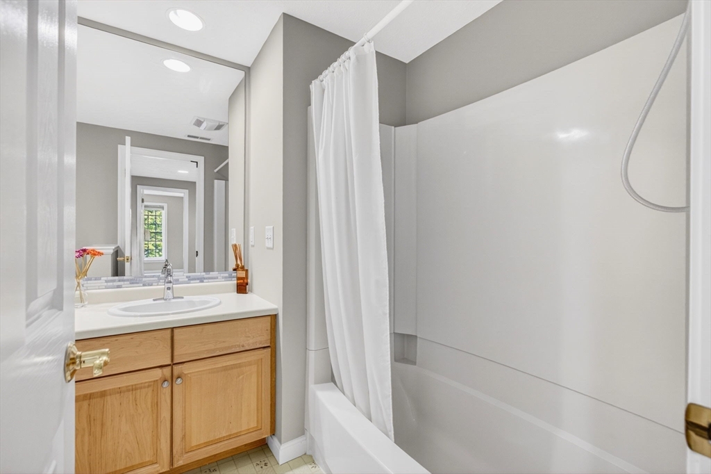 23 Tumble Road Bedford, NH 03110 - Photo 20 of 24