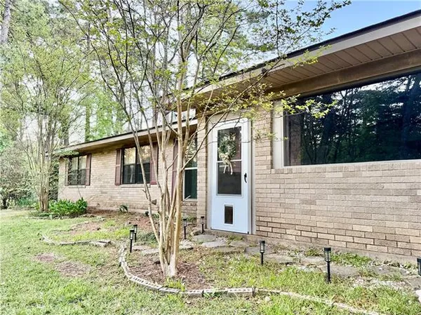 $229,000 | 308 Iris Park Drive, Pineville, LA 71360