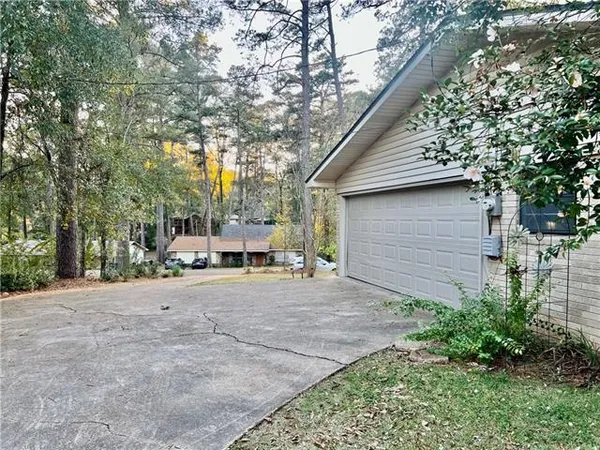 $229,000 | 308 Iris Park Drive, Pineville, LA 71360