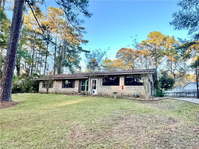 $229,000 | 308 Iris Park Drive, Pineville, LA 71360