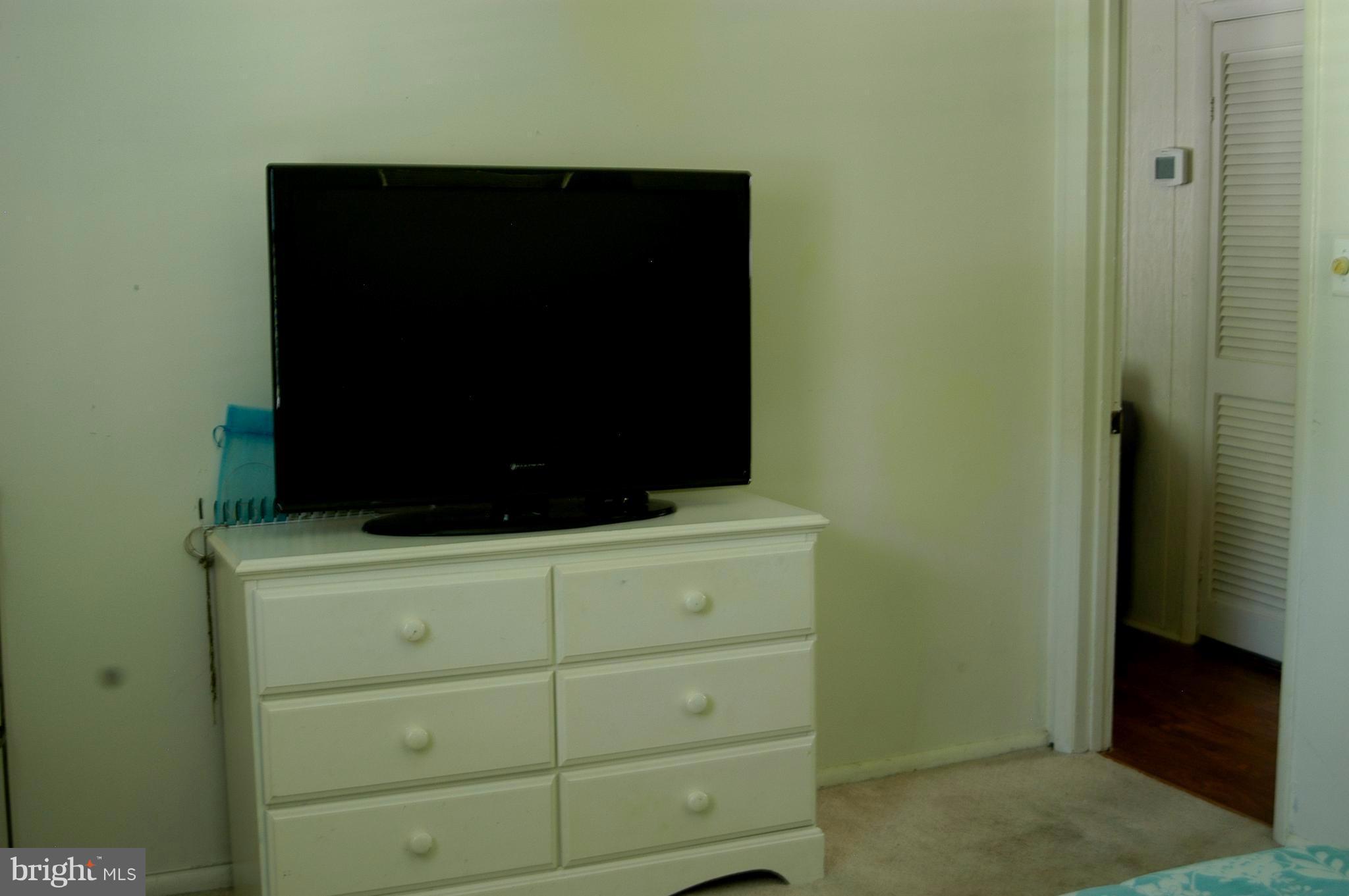 3720 2nd Avenue Edgewater, MD 21037 - Photo 13 of 30 Bedroom 2