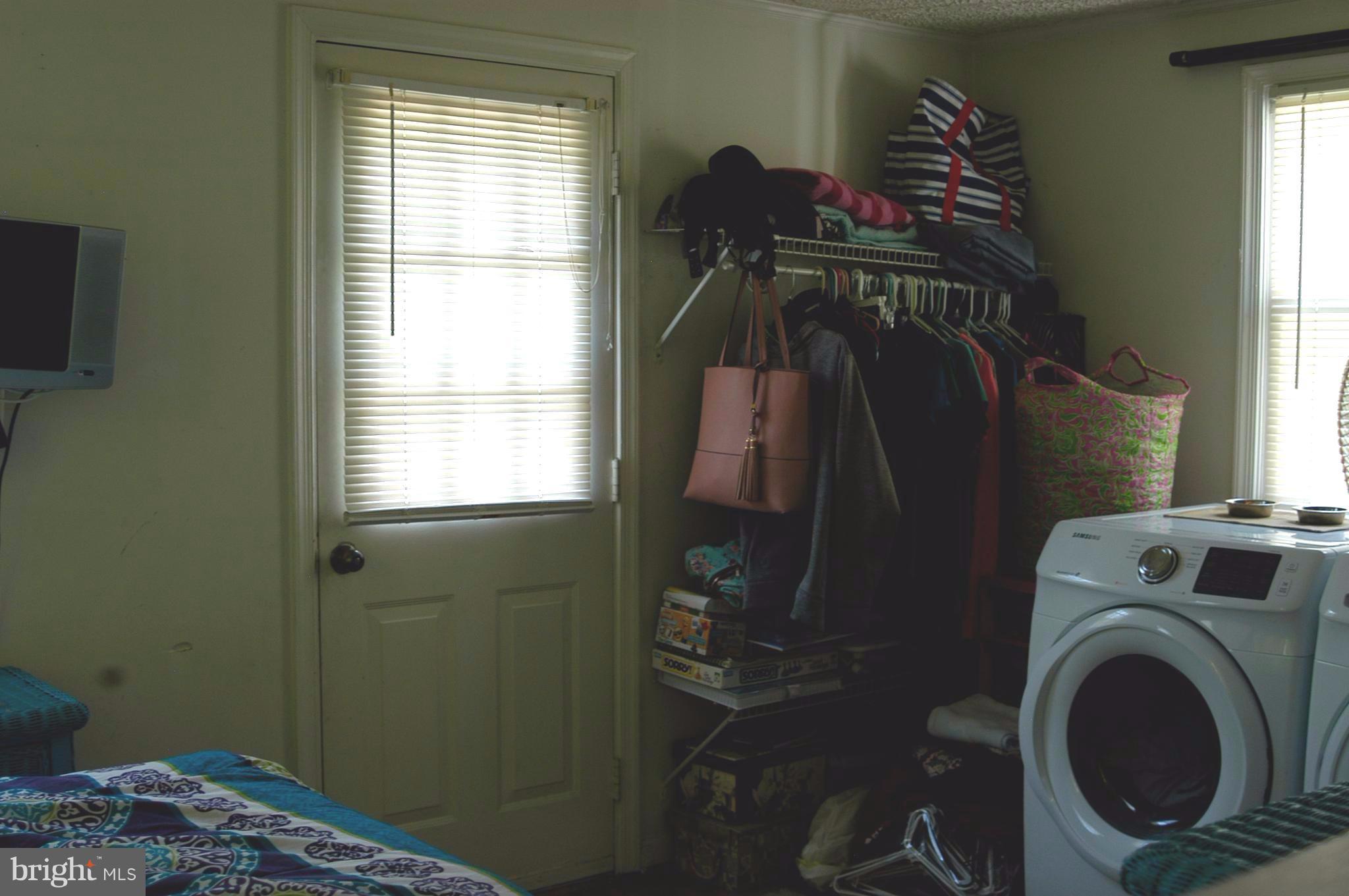 3720 2nd Avenue Edgewater, MD 21037 - Photo 15 of 30 Interior (General)