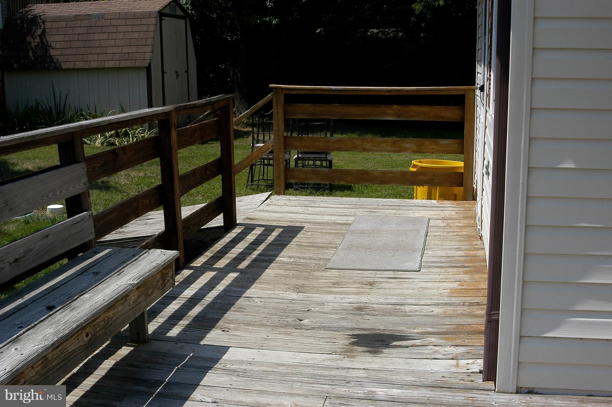 3720 2nd Avenue Edgewater, MD 21037 - Photo 18 of 30 Deck