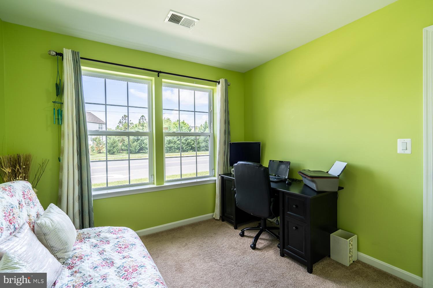 25676 Pleasant Valley Road Chantilly, VA 20152 - Photo 28 of 36 Lower Bed Room