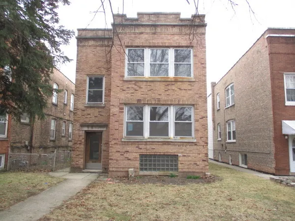 $369,900 | 1320 Wisconsin Avenue, Berwyn, IL 60402