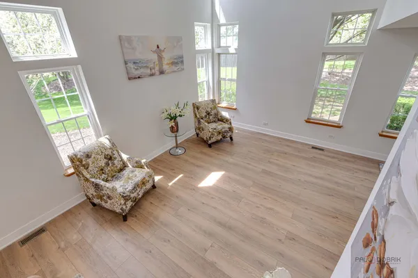 $425,000 | 2944 Oak Court, Unit 2944, Schaumburg, IL 60193