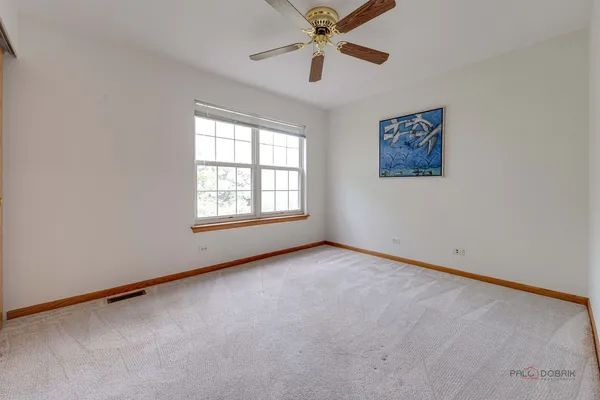 $425,000 | 2944 Oak Court, Unit 2944, Schaumburg, IL 60193