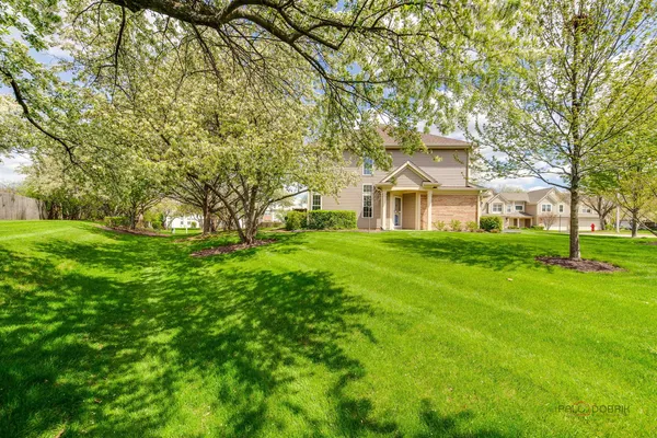 $425,000 | 2944 Oak Court, Unit 2944, Schaumburg, IL 60193