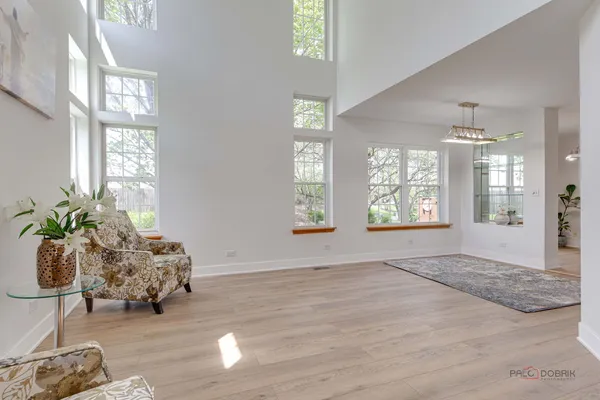 $425,000 | 2944 Oak Court, Unit 2944, Schaumburg, IL 60193