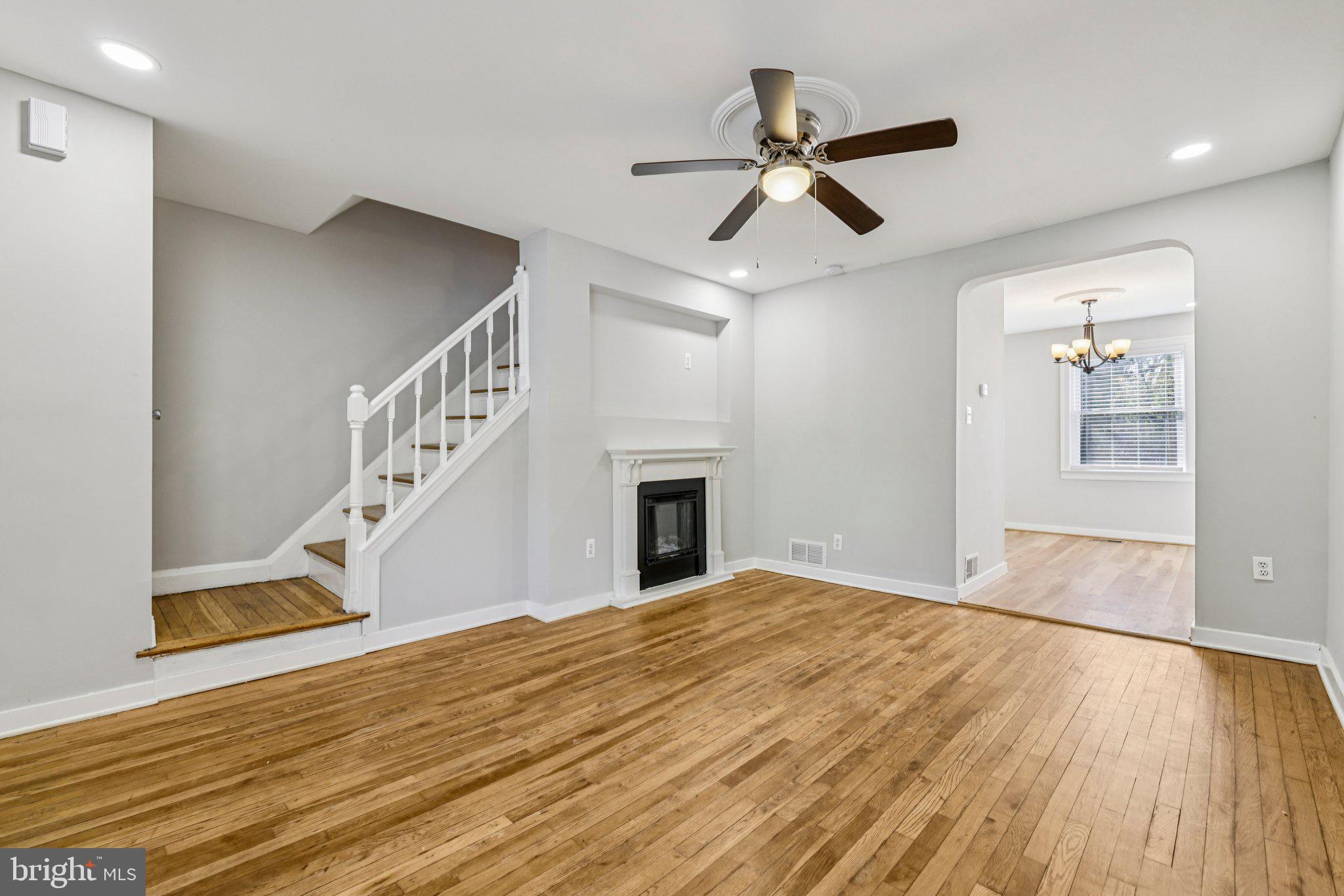 4546 Mountview Road Baltimore, MD 21229 - Photo 4 of 26