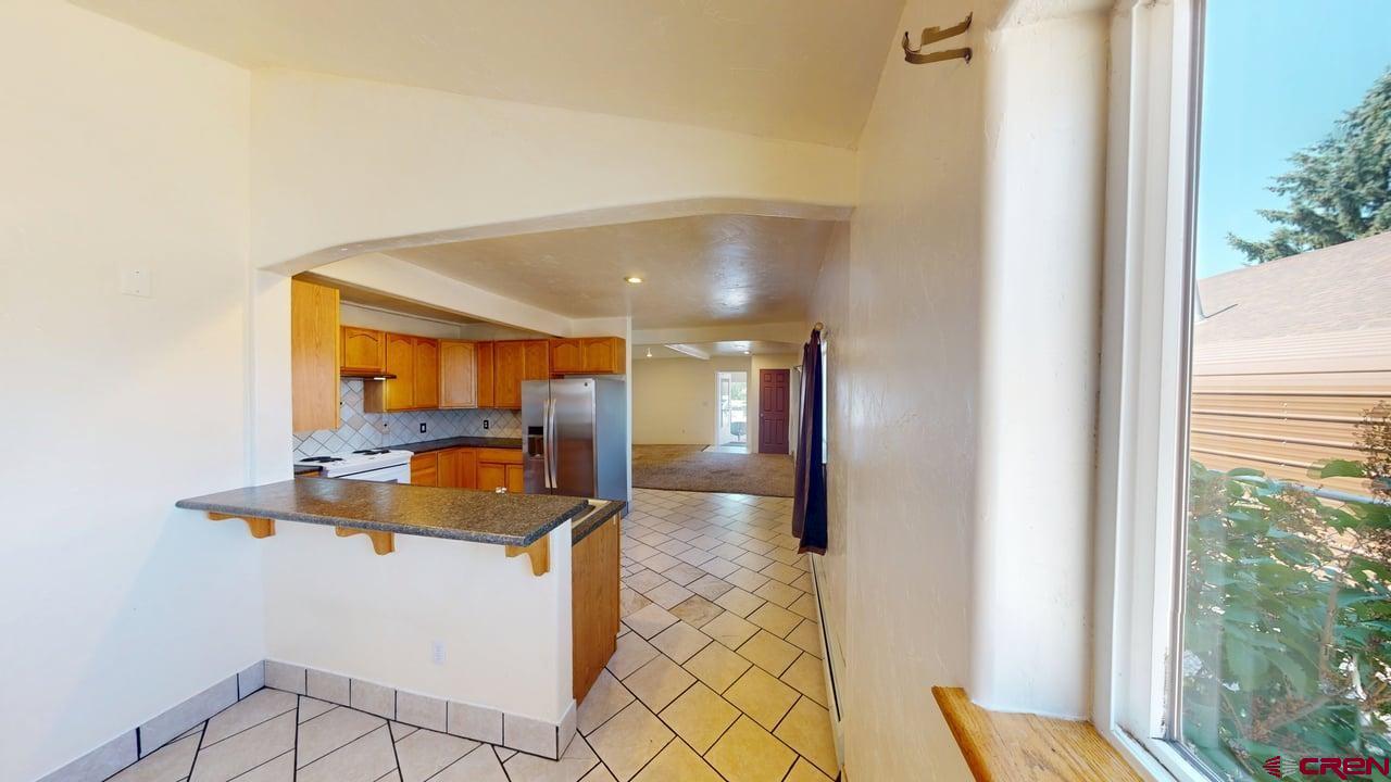 807 13th Street Alamosa, CO 81101 - Photo 13 of 31 a view of entryway