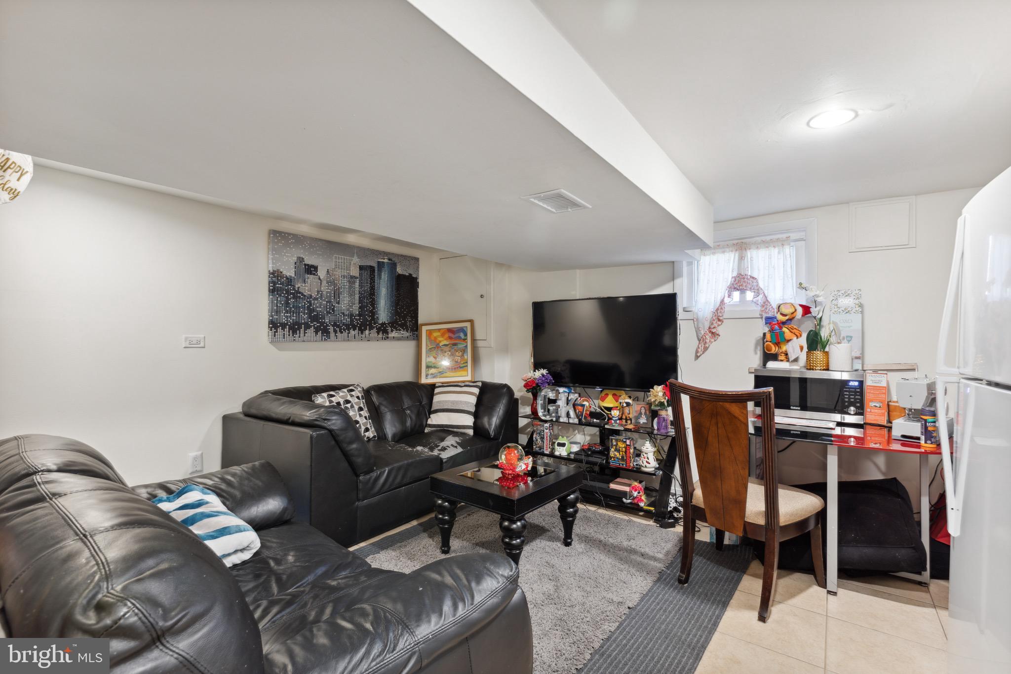 8433 12th Avenue Silver Spring, MD 20903 - Photo 29 of 39 Gallery Image 29