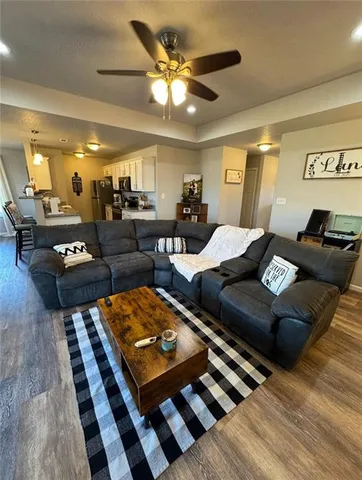 $255,000 | 800 16th Street, Valley Falls, KS 66088