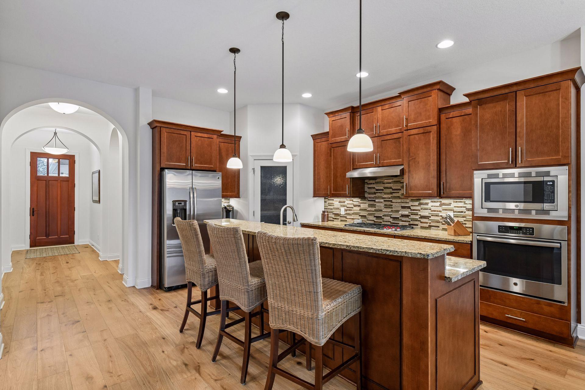 8736 Lake Riley Drive Chanhassen, MN 55317 - Photo 12 of 99