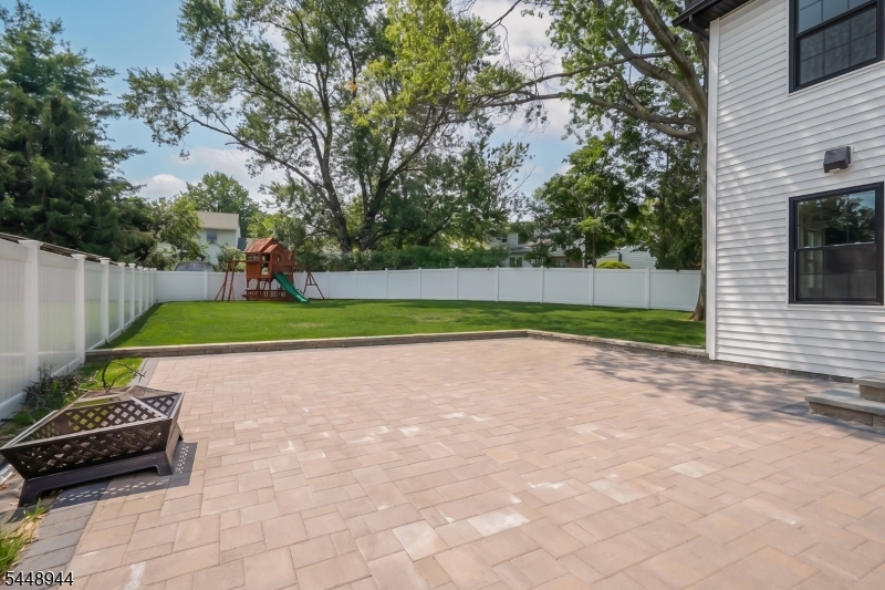 17 Meadow Road Clark, NJ 07066 - Photo 30 of 34 Gallery Image 30