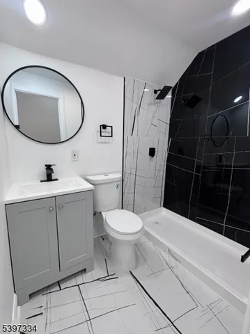 $3,100 | 48 North York Street, Unit 2R, Paterson, NJ 07524