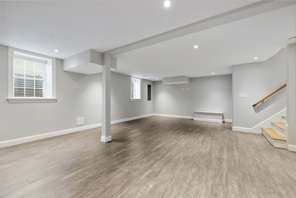 39 French Street Watertown, MA 02472 - Photo 19 of 33