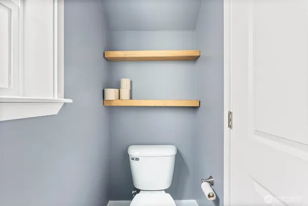 $565,000 | 11607 9th Drive Southeast, Everett, WA 98208