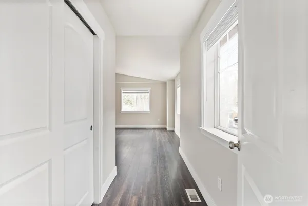 $565,000 | 11607 9th Drive Southeast, Everett, WA 98208