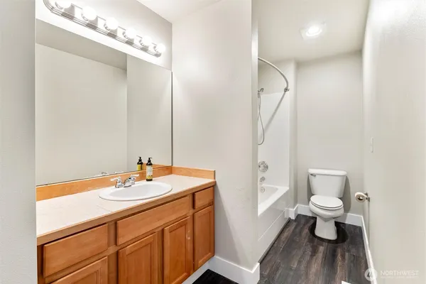 $565,000 | 11607 9th Drive Southeast, Everett, WA 98208