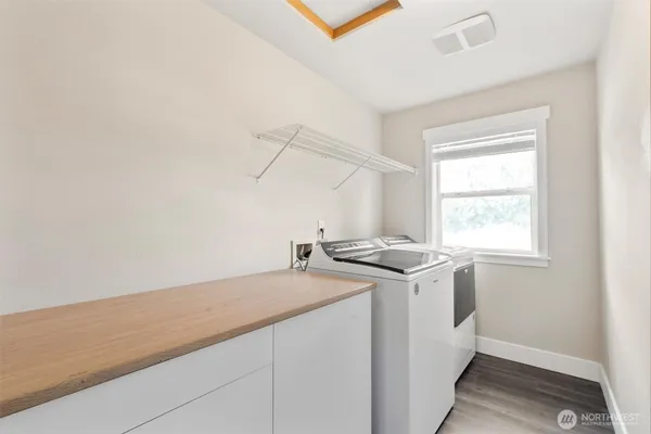 $565,000 | 11607 9th Drive Southeast, Everett, WA 98208