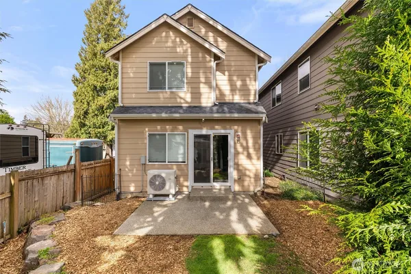 $565,000 | 11607 9th Drive Southeast, Everett, WA 98208