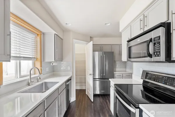 $565,000 | 11607 9th Drive Southeast, Everett, WA 98208