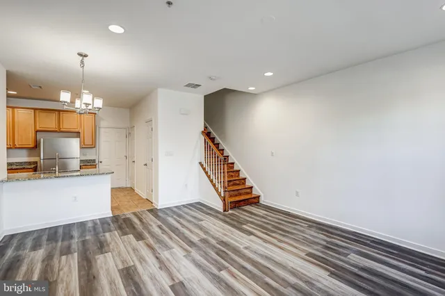 $2,800 | 25550 Casale Terrace, Chantilly, VA 20152