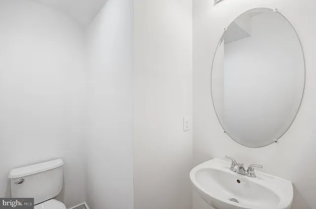 $2,800 | 25550 Casale Terrace, Chantilly, VA 20152