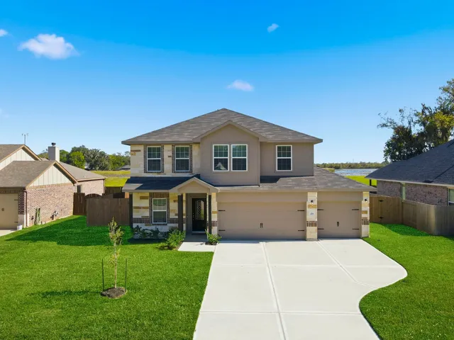 $387,990 | 359 Twin Lakes Boulevard West, West Columbia, TX 77486
