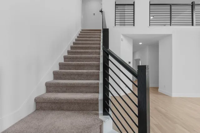 $387,990 | 359 Twin Lakes Boulevard West, West Columbia, TX 77486