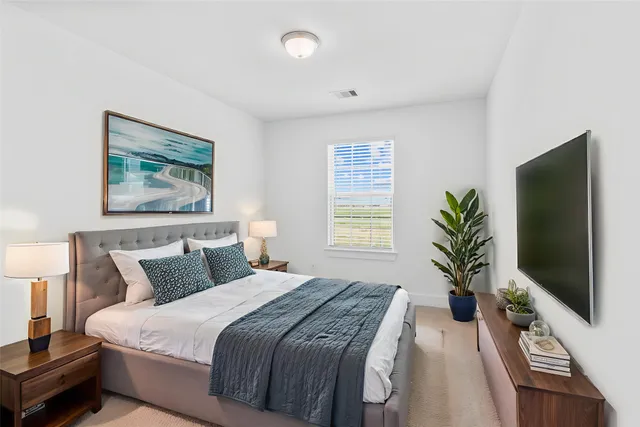 $387,990 | 359 Twin Lakes Boulevard West, West Columbia, TX 77486